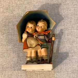 Hummel Stormy Weather Figurine